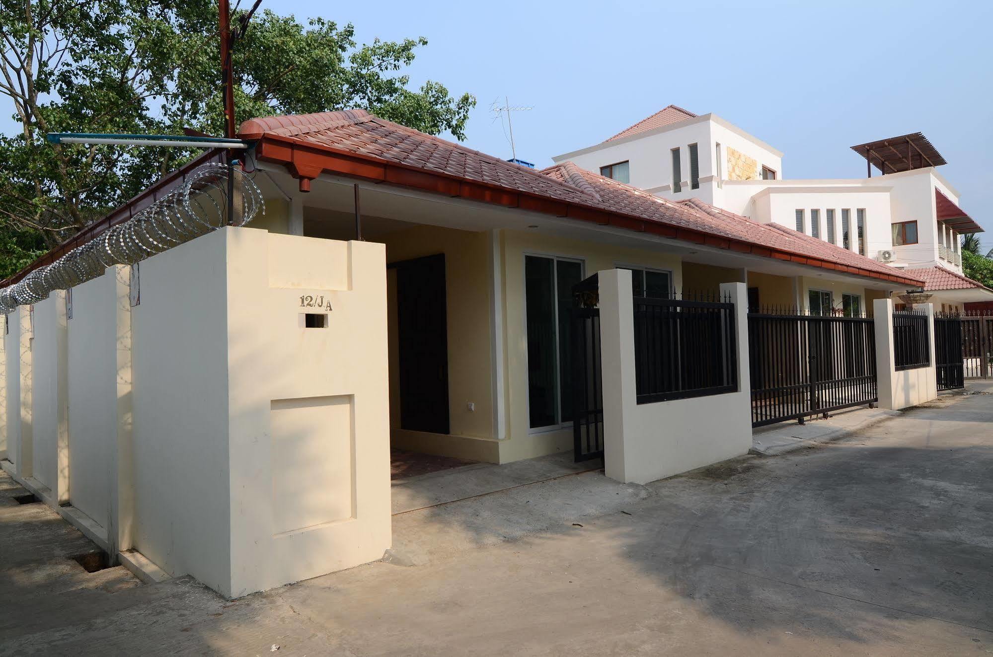 Vista Residence Γιανγκόν Εξωτερικό φωτογραφία